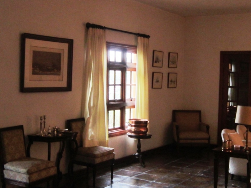 Casa à venda Vila de Sao Fernando com 304m² e 4 quartos por R$ 1.100.000 - 302045037-Sala estar 2.JPG